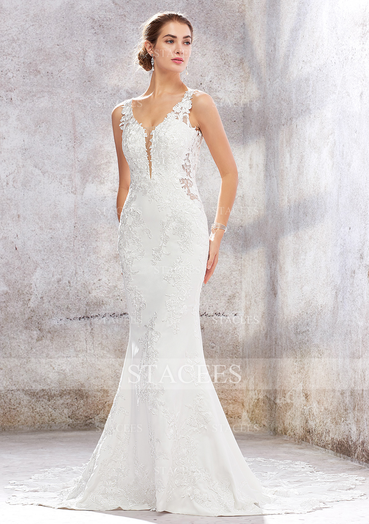 Trumpet/Mermaid V Neck Sleeveless Chapel Train Stretch Crepe Lace Wedding Dress With Beading