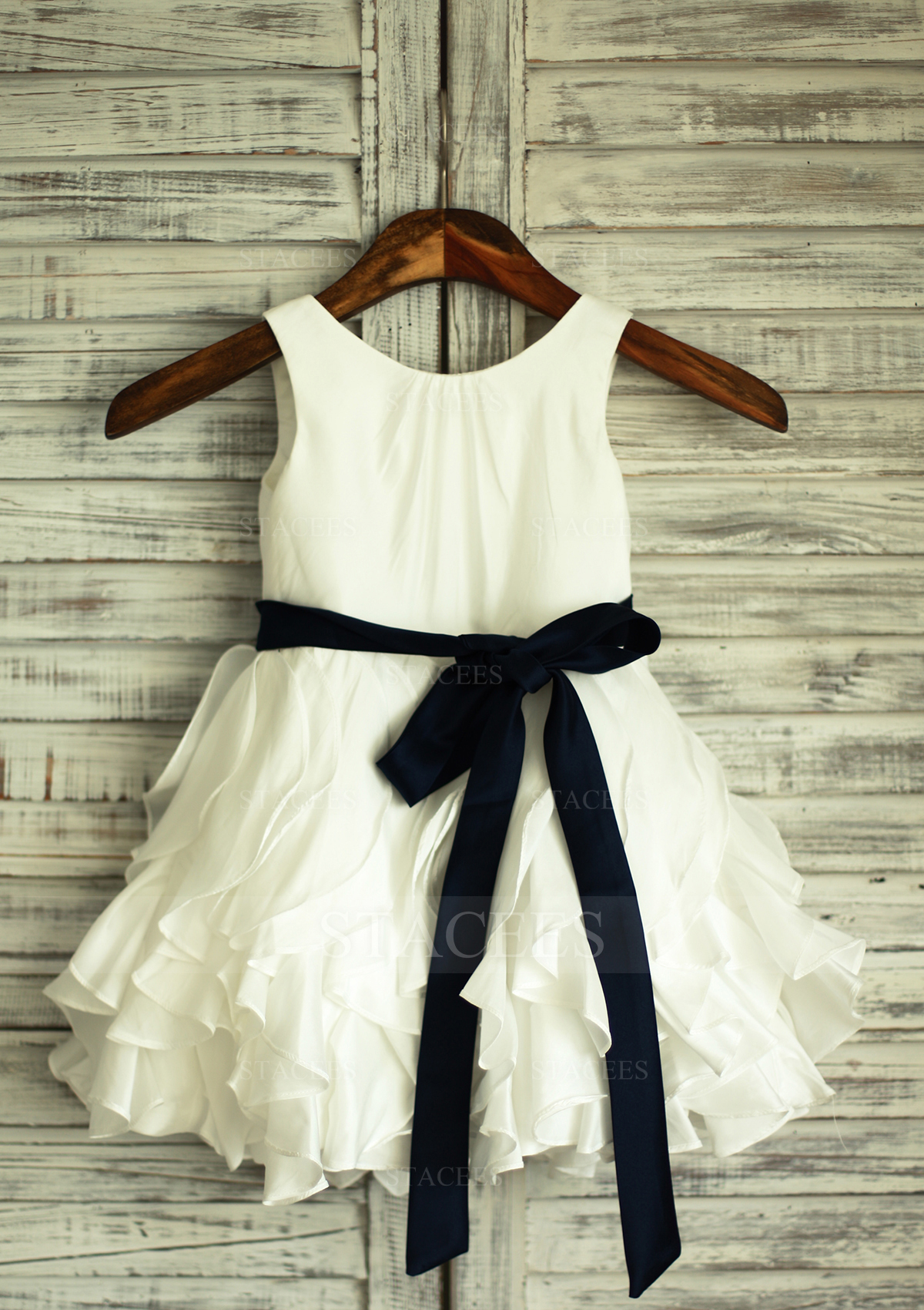 Trapèze/Princesse scoop satin longueur genou robe de fille de fleur 