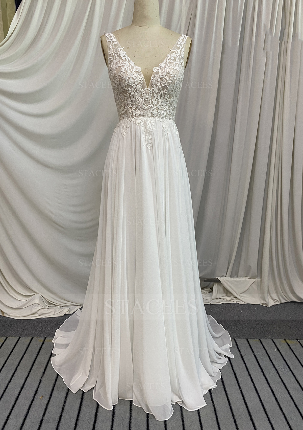 Ivory A-line Chiffon Wedding Dress Court Train With Appliqued - STACEES
