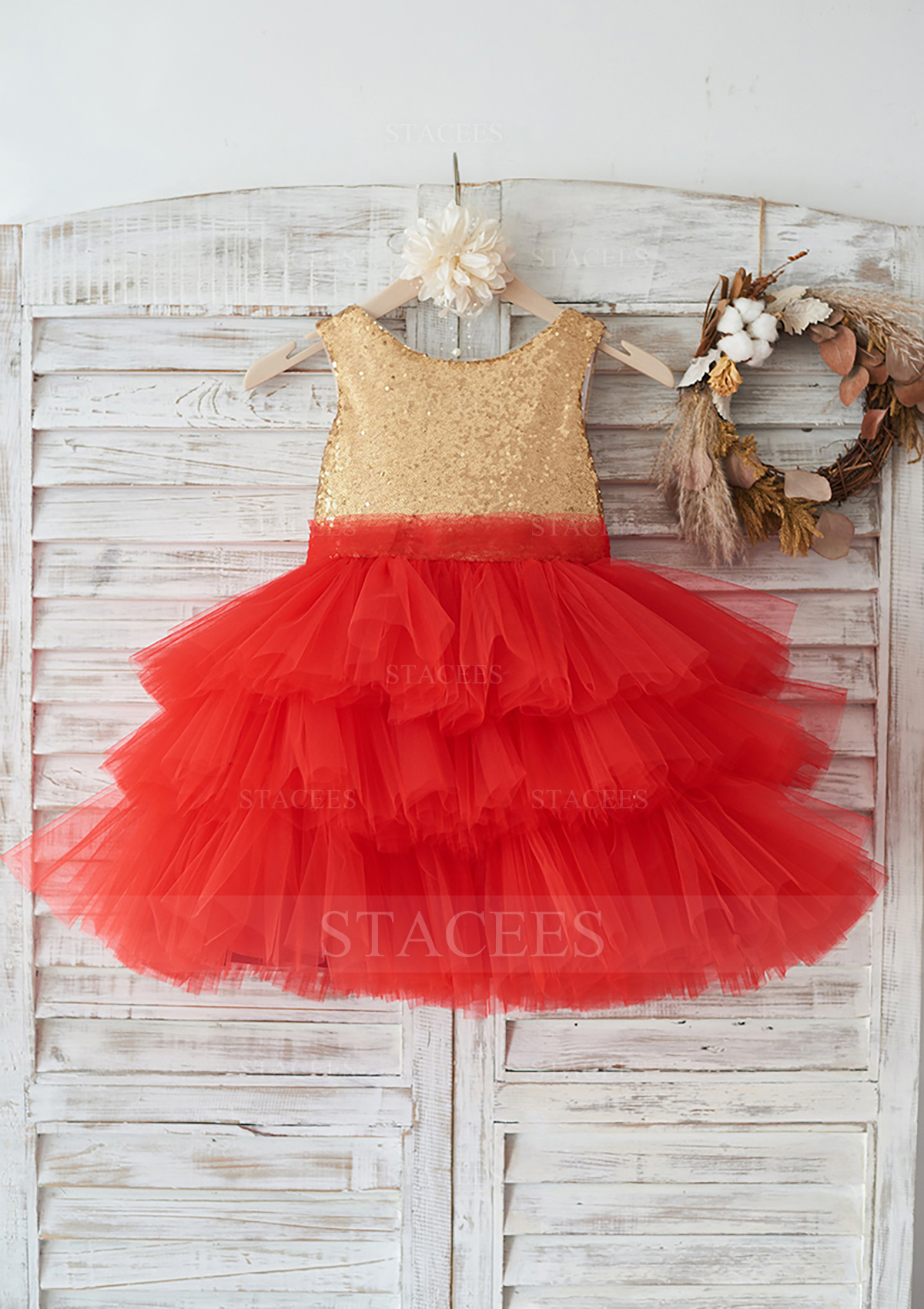 Ball Gown Scoop Neck Knee-Length Tulle Sequined Flower Girl Dress With Bowknot
