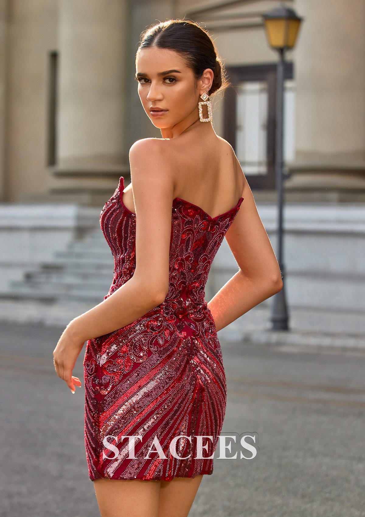 Borgoña Tubo escote en v lentejuelas corto/mini vestido para homecoming - STACEES