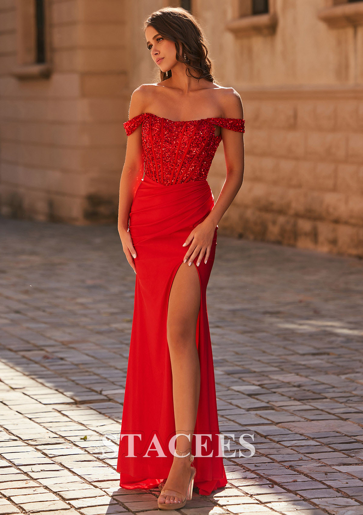 Rouge Fourreau épaule dénudée jersey traîne balayage robe de bal avec paillettes