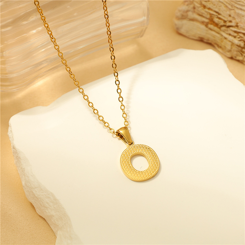 Basique classique lettre acier inoxydable colliers