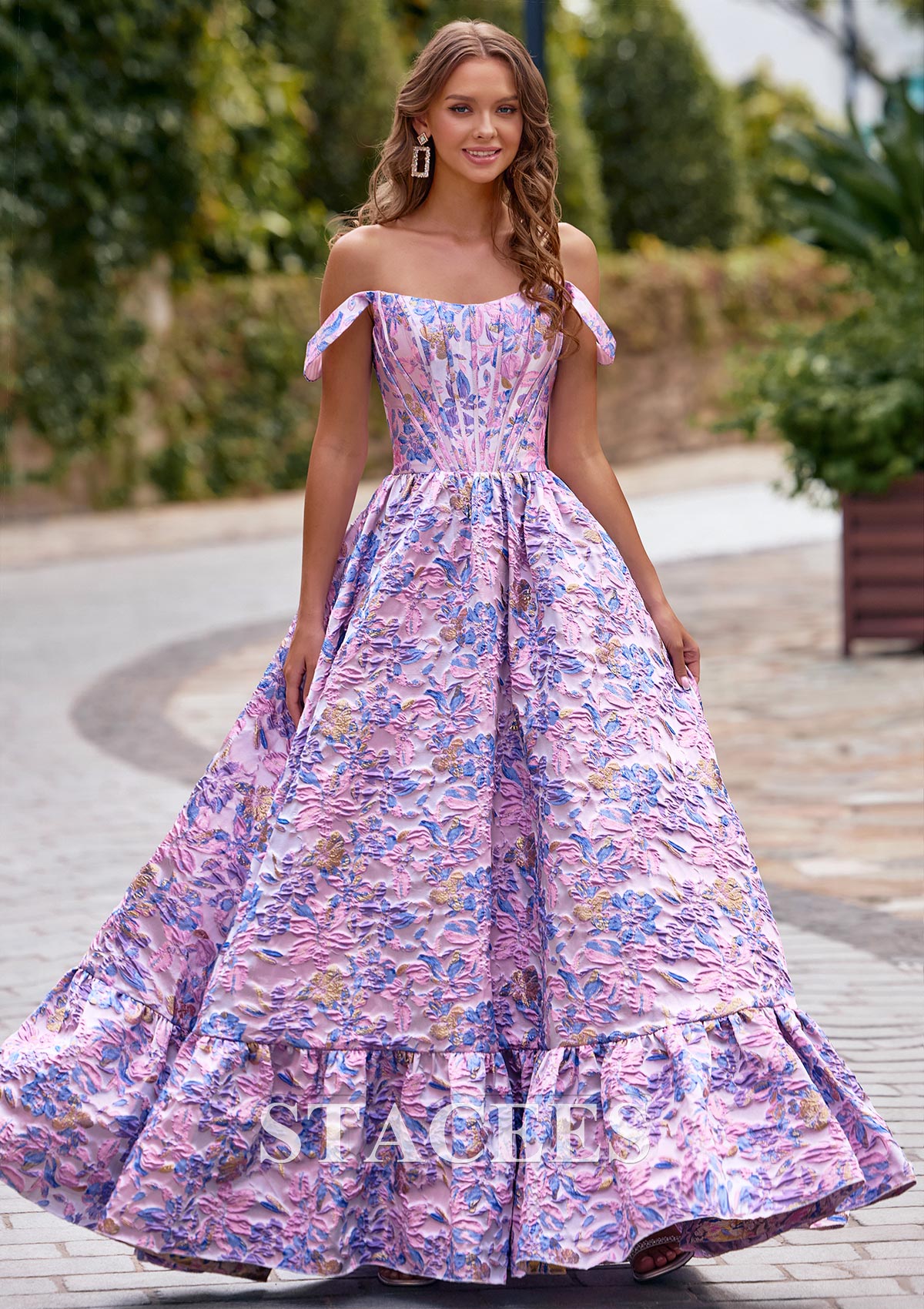 Pink Lilac Floral Trapèze robe princesse épaule dénudée brocart longueur ras du sol robe de bal avec volants imprimé floral - STACEES