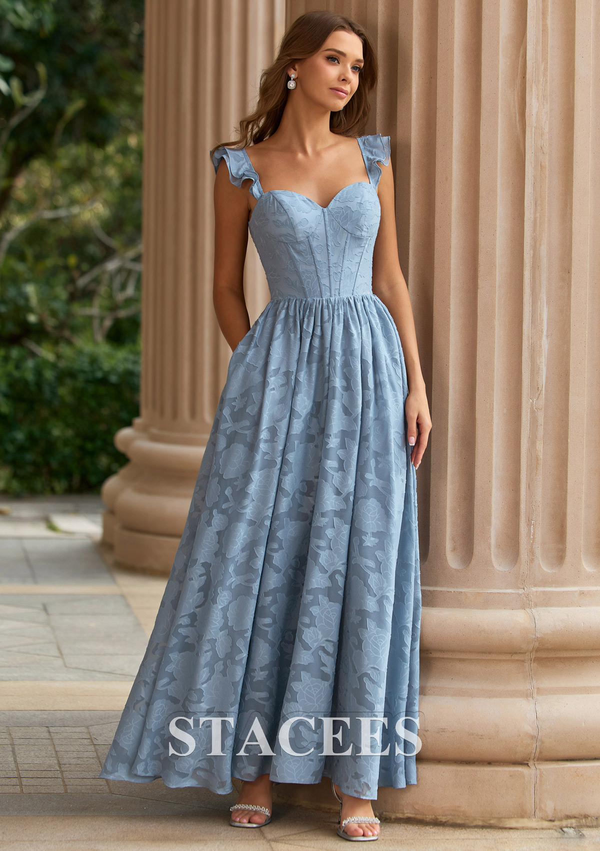 a line prom dress with pockets A Line Plunging V Neck Evening Gown Side Pockets Sleeveless Prom Dress Eggplant / 20