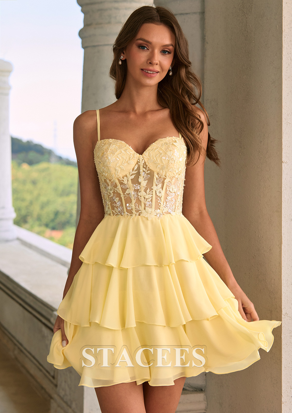 Jaune Trapèze col cœur mousseline courte/mini robe de fête de la rentré avec appliqué perles volants - STACEES