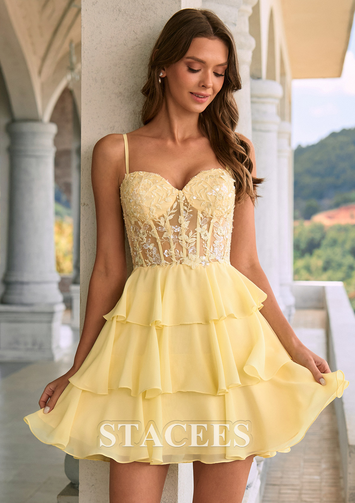 Jaune Trapèze col cœur mousseline courte/mini robe de fête de la rentré avec appliqué perles volants - STACEES