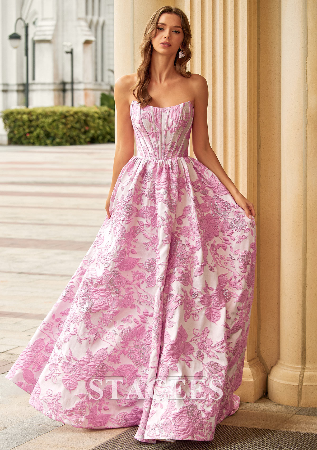 Floral rose bonbon Trapèze scoop brocart traîne balayage robe de bal avec fendue imprimé floral - STACEES