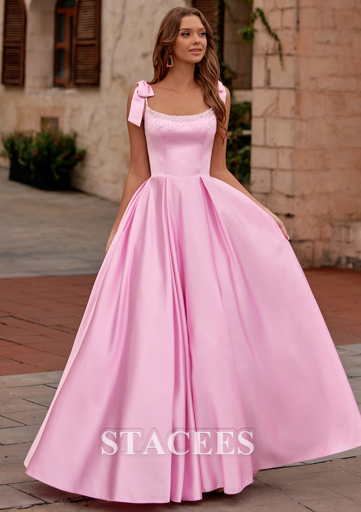 Rose Bonbon Trapèze scoop satin longueur ras du sol robe de bal avec poches noeuds papillons - STACEES