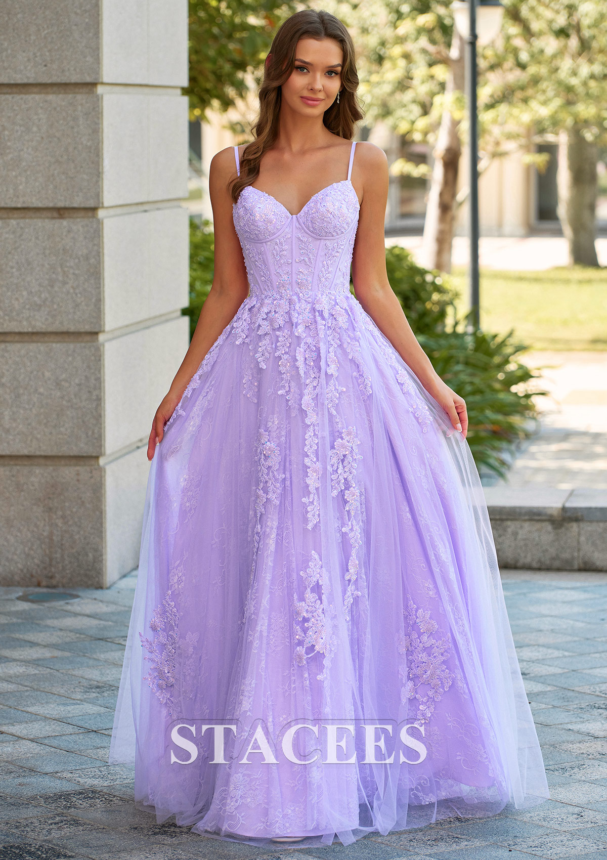 Lilas Trapèze col en v tulle longueur ras du sol robe de bal avec appliqué perles dentelle - STACEES