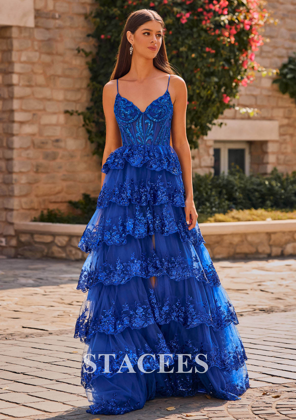 Bleu Royal Trapèze col en v tulle traîne balayage robe de bal avec volants - STACEES