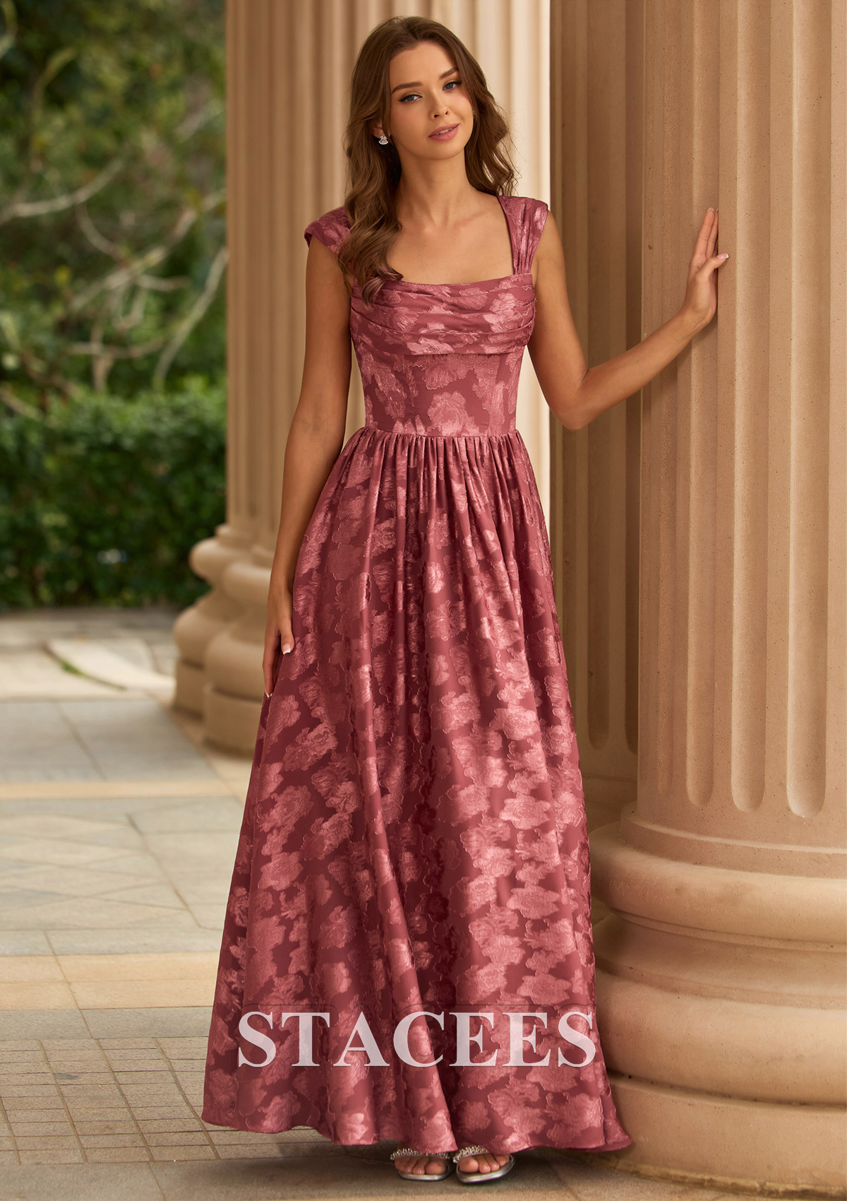Rose Poudré Trapèze carrée jacquard longueur ras du sol robe de bal avec plissé - STACEES