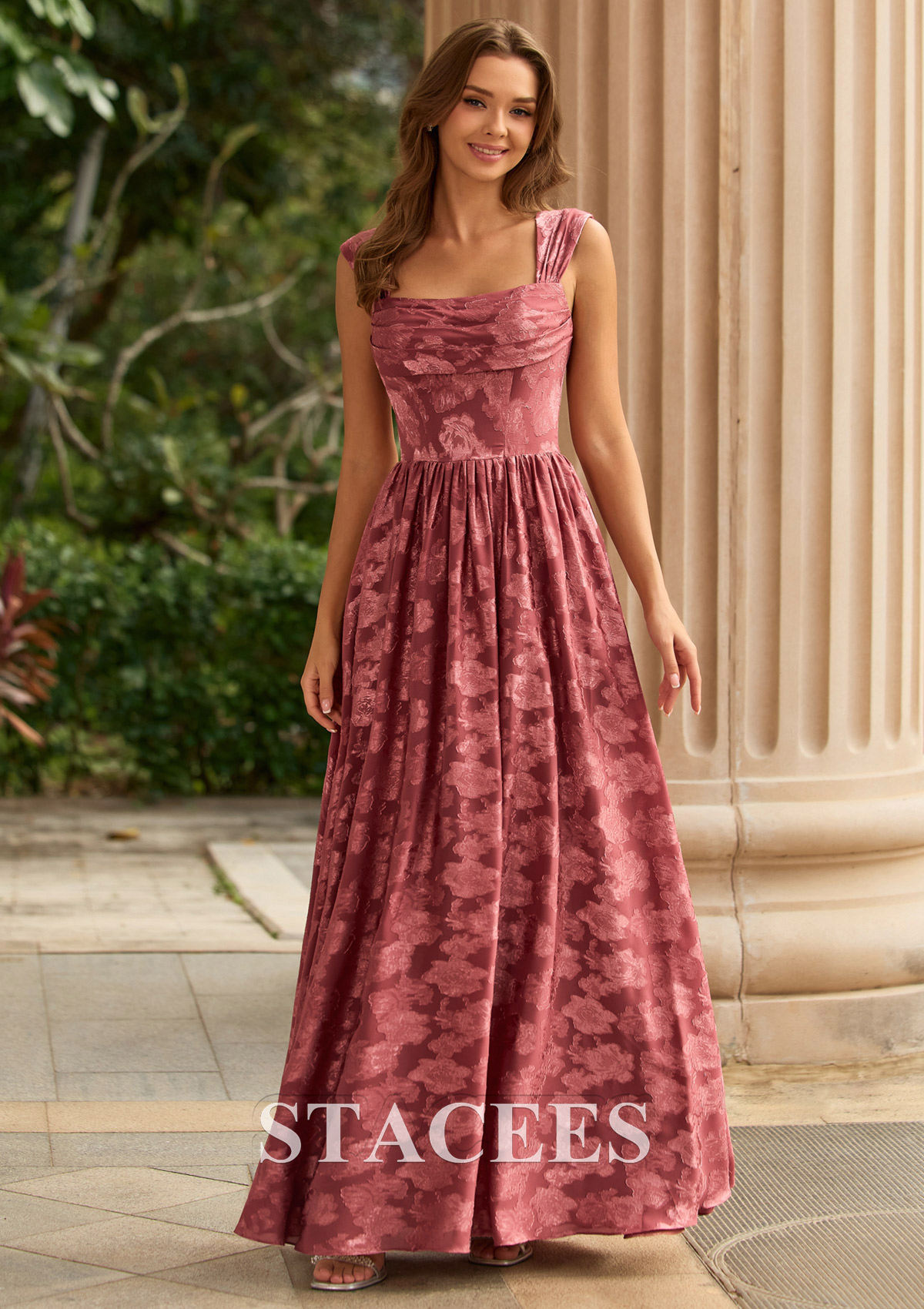 Rose Poudré Trapèze carrée jacquard longueur ras du sol robe de bal avec plissé - STACEES