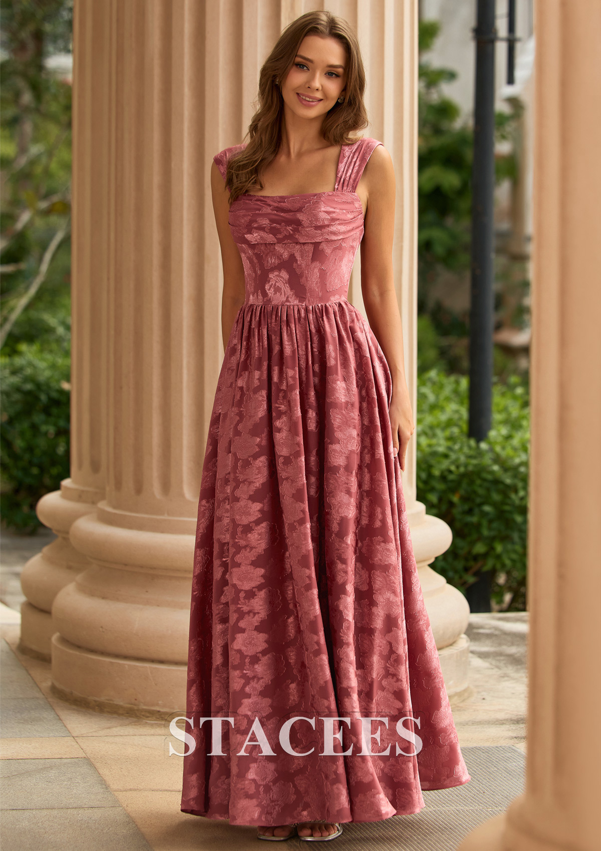 Rose Poudré Trapèze carrée jacquard longueur ras du sol robe de bal avec plissé - STACEES