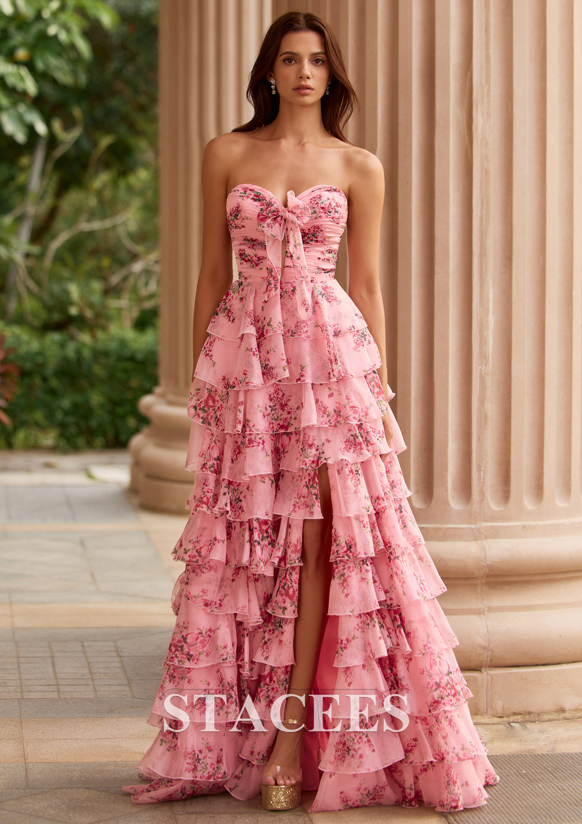 Blushing Pink Floral Trapèze cache coeur mousseline traîne balayage robe de bal avec volants fendue trou de serrure - STACEES
