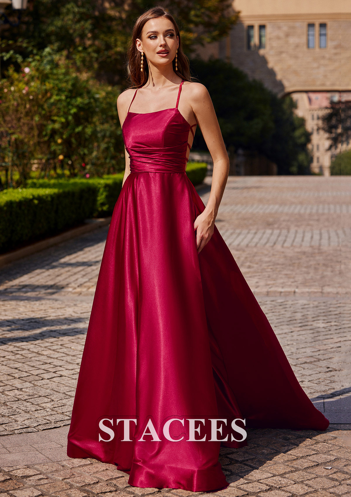 Burgundy Vestido línea a cuello cuadrado tela charmeuse barrer tren vestido de graduación - STACEES