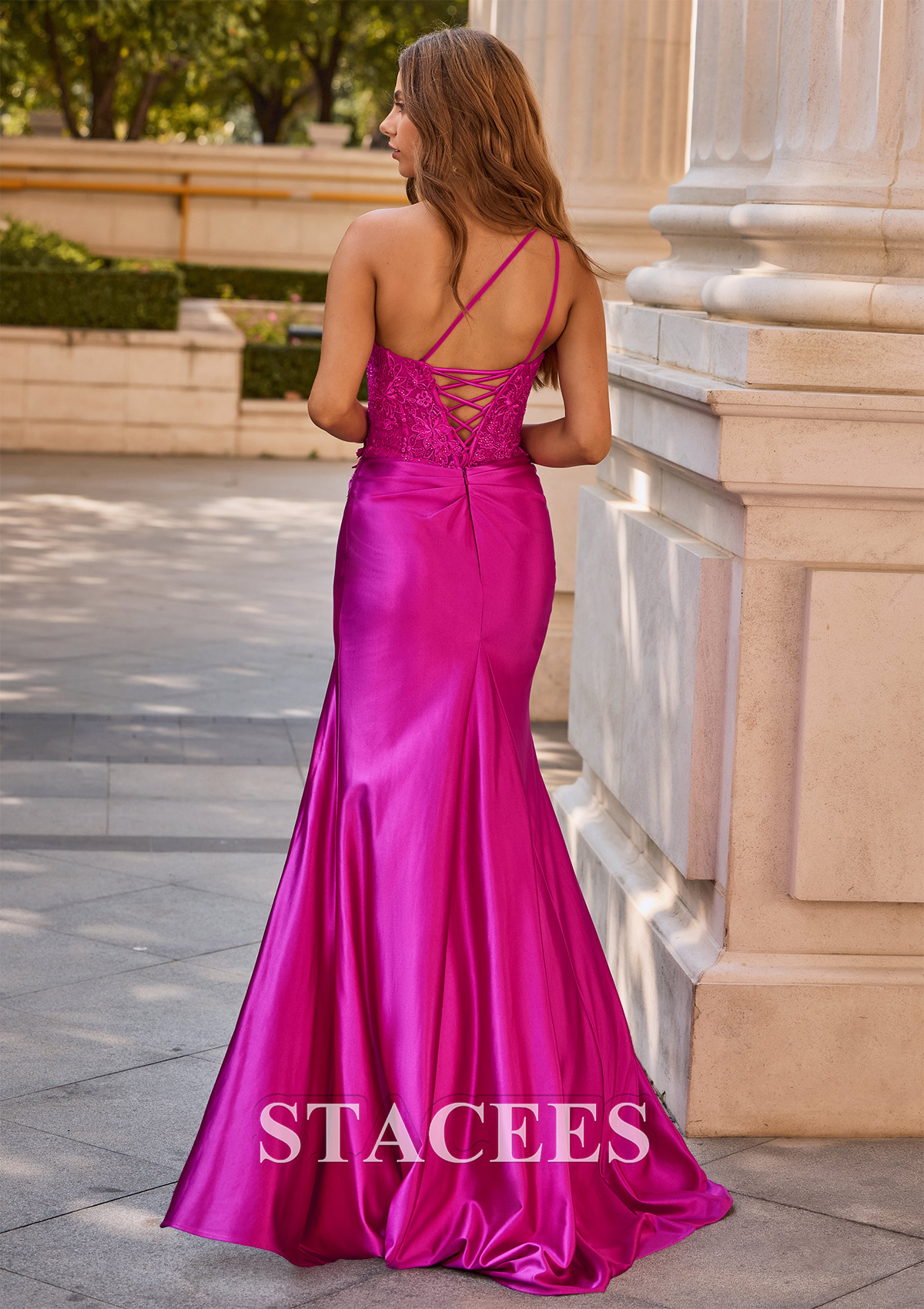 Fuchsia Trumpette/Sirène une épaule soie comme du satin traîne balayage robe de bal - STACEES