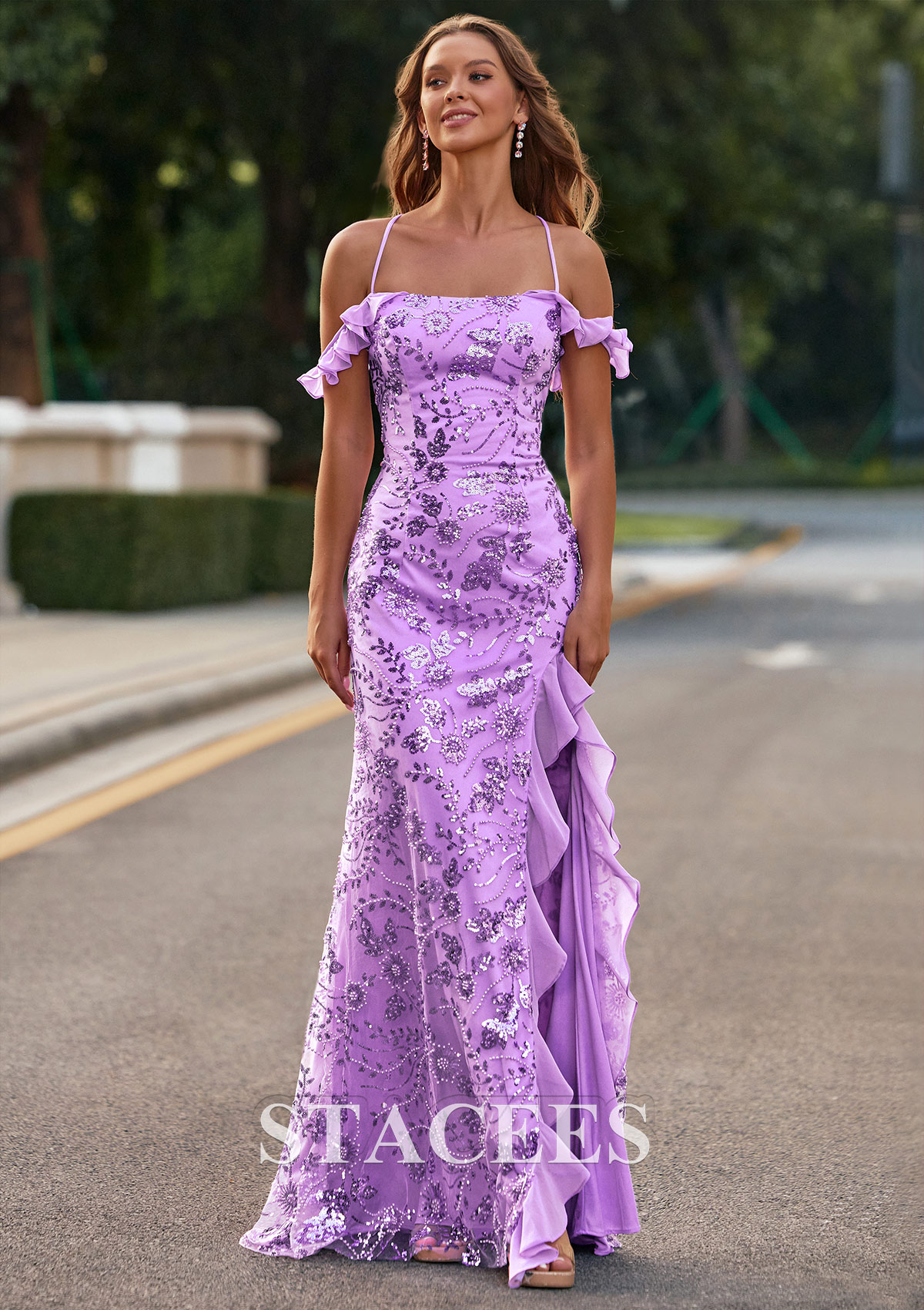 Lilas Fourreau épaule dénudée tulle traîne balayage robe de bal avec volants paillettes - STACEES